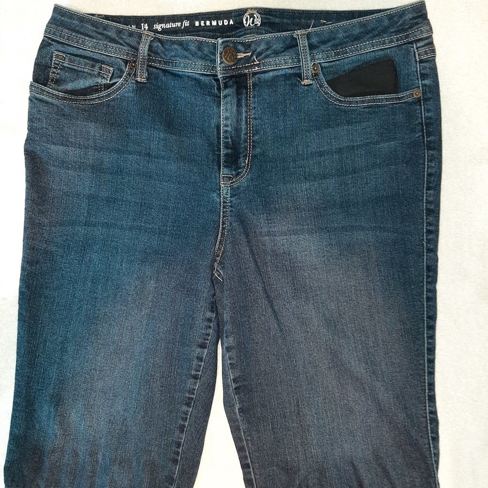 Ladies Denim Bermuda Shorts by Woman 62/ size 14 - Picture 2 of 11